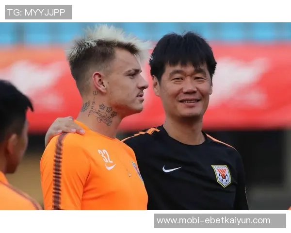 蔚山HD球员陪产假申请未获批准引发争议球迷协会要求俱乐部公开道歉